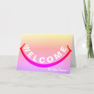 Tarjeta Bienvenidos al equipo con gran sonrisa