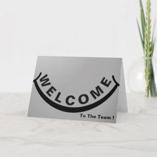 Tarjeta Bienvenidos al equipo con gran sonrisa