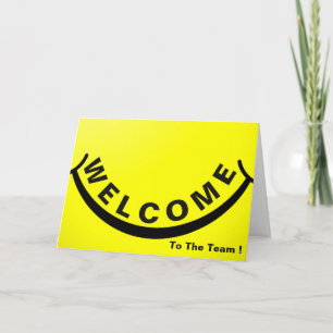 Tarjeta Bienvenidos al equipo con gran sonrisa