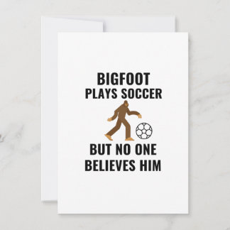 TARJETA BIGFOOT PLAYS SOCCER