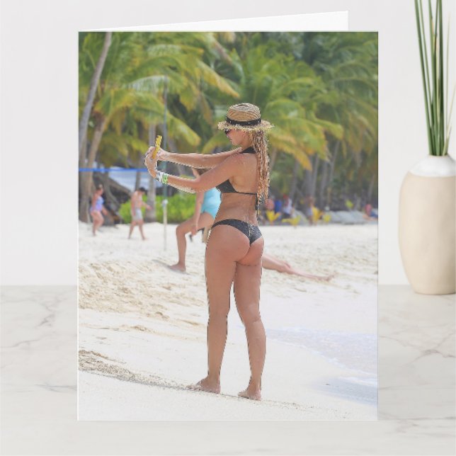 Tarjeta BIKINI GRAN CHICA DE BOTELLA FUNNY BIRTHDAY ARDS g (Anverso)