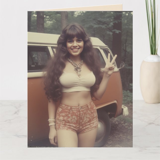 TARJETA BIRTHDAY 1970'S CURVY HIPPIE GIRL GREETING CARD (Anverso)