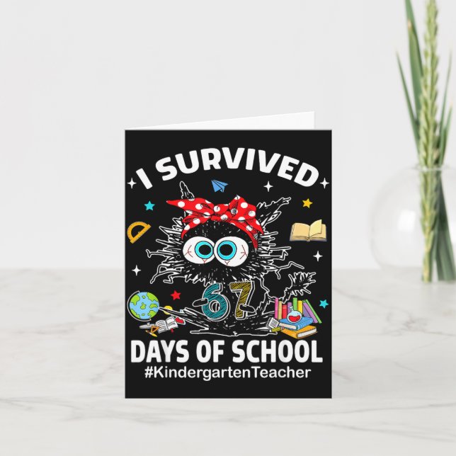 Tarjeta Black Cat I Survived 67 Days Of School Kindergarte (Anverso)
