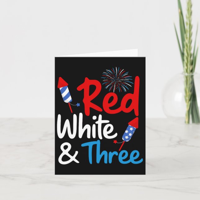 Tarjeta Blanco Rojo Y Tres Tercios Cumpleaños 4 De Julio I (Anverso)