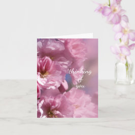 Tarjeta boda de cerezo rosa en flor en primavera