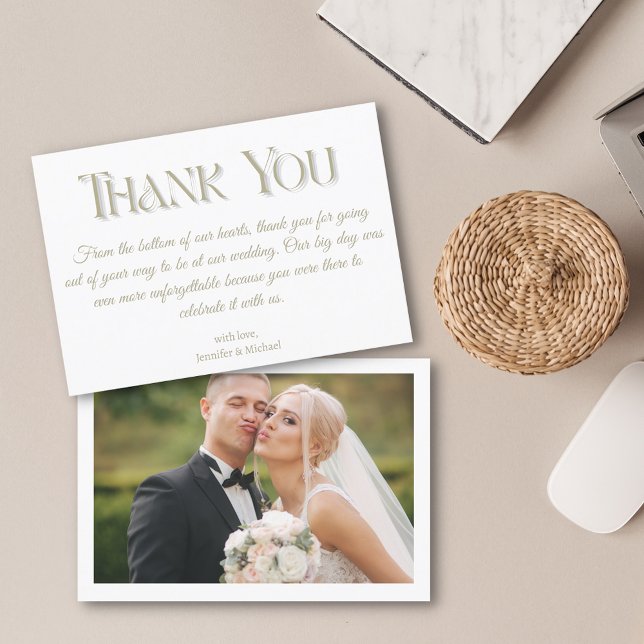 Tarjeta boda de tipografía verde de agradecimiento (Subido por el creador)