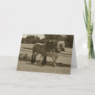 Tarjeta Borrador de caballos arando cumpleaños