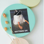 Tarjeta Bottoms Up Dunck Funny Birthday<br><div class="desc">Ayude a celebrar un cumpleaños con estilo y a reírse del pato de la mermelada en esta tarjeta de cumpleaños. Seleccione el estilo de acabado de la tarjeta.</div>