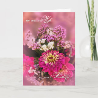 Tarjeta Bouquet de flores rosadas de cumpleaños femenino