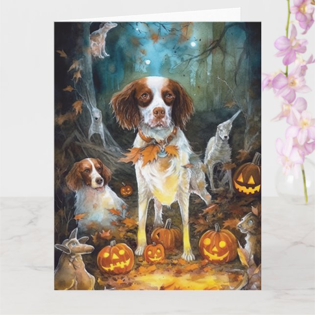 Tarjeta Brittany Spaniel de Halloween con calabazas espelu (Orquídea)