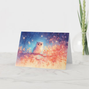 Tarjeta Búho de ojos estrellados entre hojas brillantes