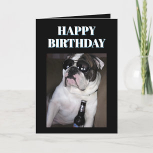 Tarjeta Bulldog Inglés con Gafas de Sol y Cerveza