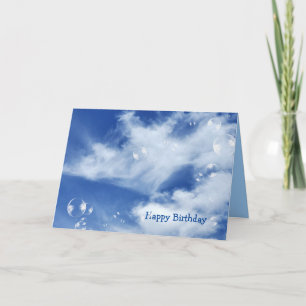 Tarjeta Burbujas del cumpleaños en cielo