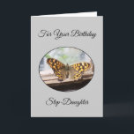 Tarjeta Butterfly Step Daughter Birday<br><div class="desc">Tarjeta de saludo mariposa,  tarjeta de cumpleaños escalonada hija que puede personalizar con cualquier texto de su elección. Si necesita ayuda para personalizar,  póngase en contacto con nosotros a través del enlace de esta página. Tarjeta de cumpleaños Butterfly step-child</div>
