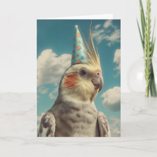 Tarjeta Cacatúa con sombrero de cumpleaños contra cielo az