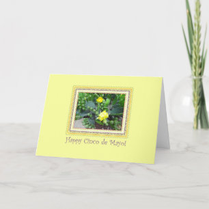 Tarjeta Cactus del Cinco de Mayo sobre Amarillo