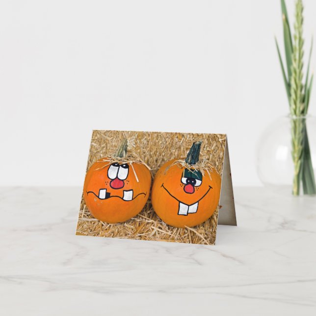 Tarjeta calabazas divertidas de Acción de Gracias en un ba (Anverso)