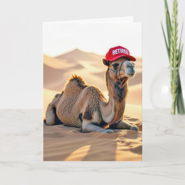 Tarjeta Camello Jubilado con Gorra Roja (Anverso)