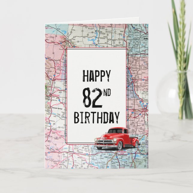 Tarjeta Camión Retro Rojo de Cumpleaños 82 en Mapa (Anverso)