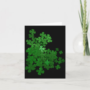 Tarjeta Camiseta de fondo de trébol del día de San Patrici