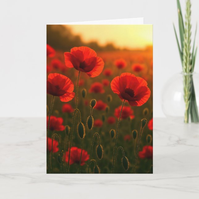 Tarjeta Campo de amapolas rojas en cumpleaños al amanecer (Anverso)