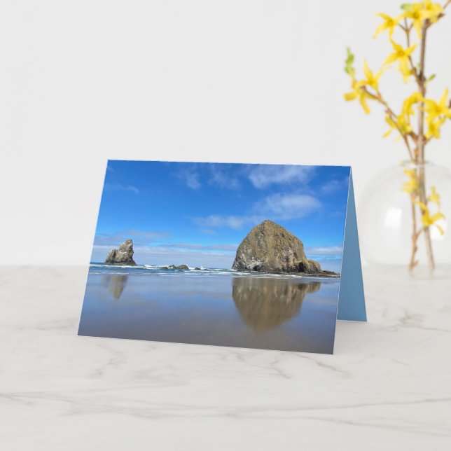 Tarjeta Cannon Beach Oregon Haystack Rock (flor amarilla)