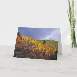 Tarjeta Cañón Logan en Utah en otoño con paso
