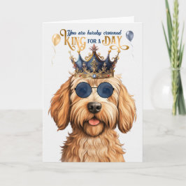 Tarjeta Caramel Labradoodle King por un día divertido cump