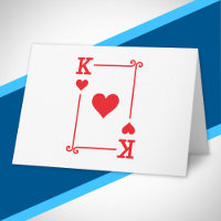 Cartas de juego de la baraja moderna con el rey de
