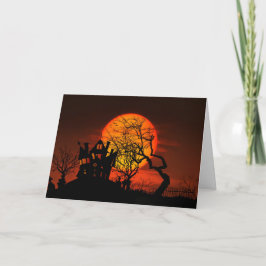 Tarjeta Casa encantada y luna del feliz Halloween