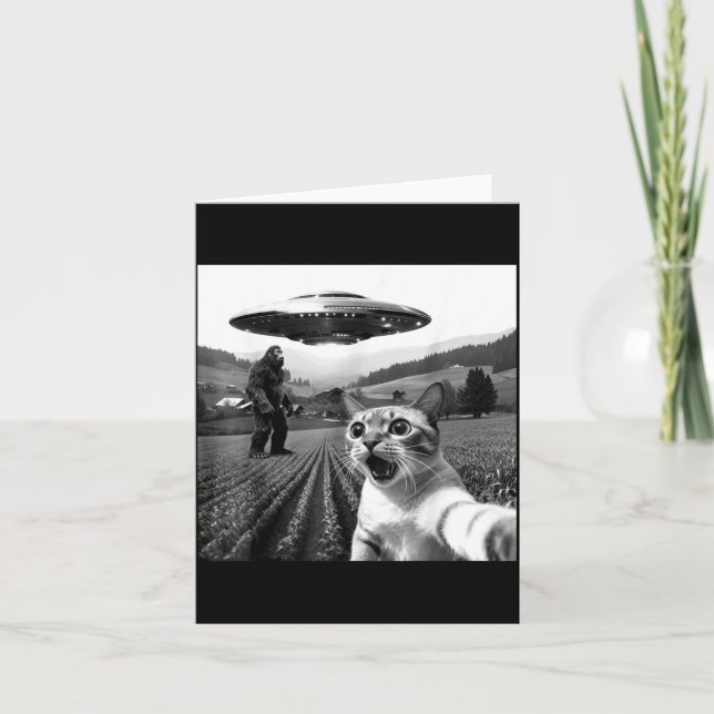 Tarjeta Cat Selfie With Alien Ufo Funny Cat Alien Bigfoot  (Anverso)