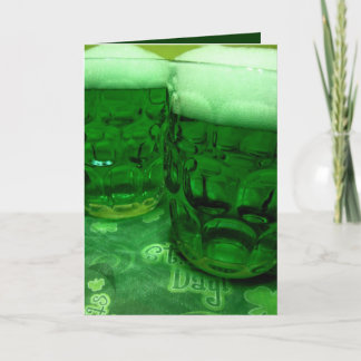 Tarjeta Cerveza del día de St Patrick feliz