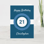 Tarjeta Chevron Blue 21st Birthday Card<br><div class="desc">Una tarjeta de cumpleaños azul 21 personalizada, que puedes personalizar fácilmente con la edad que necesitas junto con su nombre en la parte delantera de la tarjeta. Puede personalizar fácilmente el mensaje de la tarjeta interior si lo desea. Esta tarjeta personalizada de 21 años para él le haría un gran...</div>