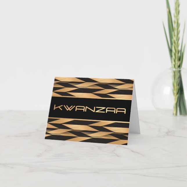 Tarjeta Chevron negro y oro imprime "Happy Kwanzaa" (Anverso)