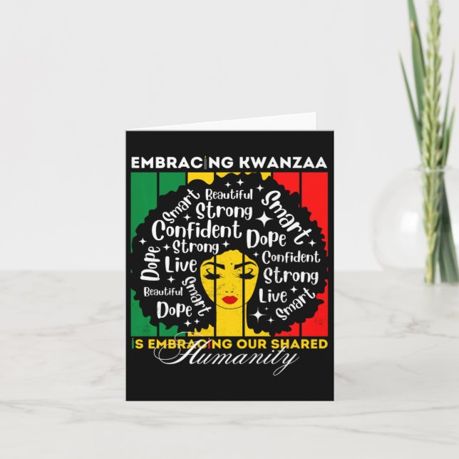 Tarjeta Chica Afro Abrazando Kwanzaa Es Nuestra Humanidad  (Anverso)