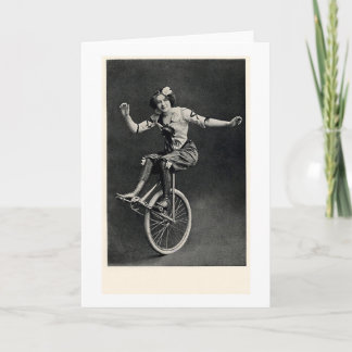 Tarjeta Chica en un Unicycle