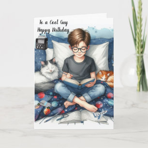 Tarjeta Chico leyendo libros con gatos Cumpleaños 