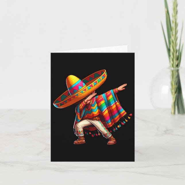 Tarjeta Chico Mexicano Haciendo Dabbing con Poncho Cinco D (Anverso)