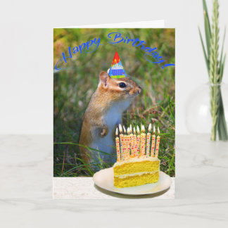 Tarjeta Chipmunk lindo en cumpleaños del gorra del fiesta