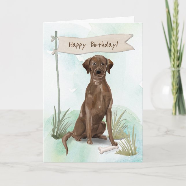 Tarjeta Chocolate Lab Perro bajo Rótulo de cumpleaños (Anverso)