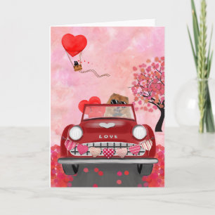 Tarjeta Chow Chow Perro conduciendo auto con corazones de