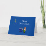 Tarjeta Chrismukkah Star of Bethlehem Menorah Card<br><div class="desc">Esta carta de Navidades habla mucho de su sencillez. La fachada cuenta con el elfo de Santa mirando la Estrella de Belén en el cielo y también el resplandor de las velas de Menorah. El saludo interno se puede editar para adaptarlo a los destinatarios y a sus preferencias de nombre....</div>