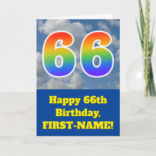 Tarjeta Cielo azul nublado, patrón de arcoíris "66" Cumple