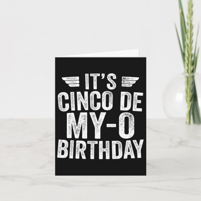 Tarjeta Cinco camisetas de cumpleaños cinco de mayo pa (Anverso)