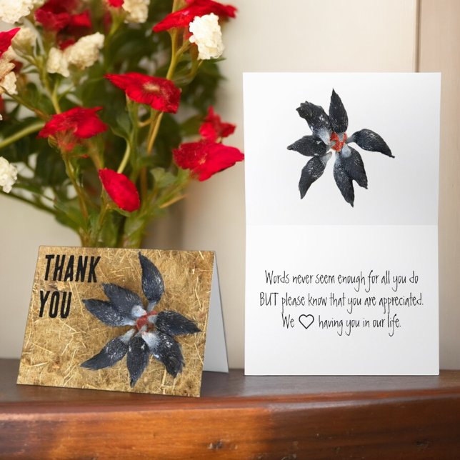 Tarjeta Círculo de gallinas negras y blancas comiendo sand (thank you note card front and inside)