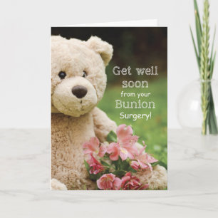Tarjeta Cirugía de juanete, oso de peluche y flores Mejora