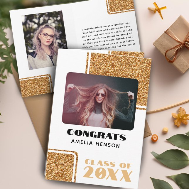 Tarjeta Clase 2024 Felicidades Graduado Brillante Oro 2 Fo (Subido por el creador)