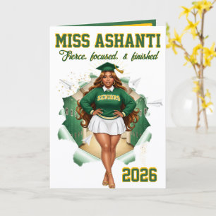 Tarjeta Clase de 2026 Chica Negra Graduación Verde y Dorad