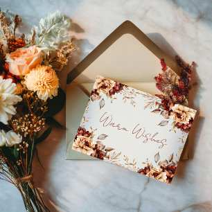 Tarjeta con marco floral de otoño de buenos deseos