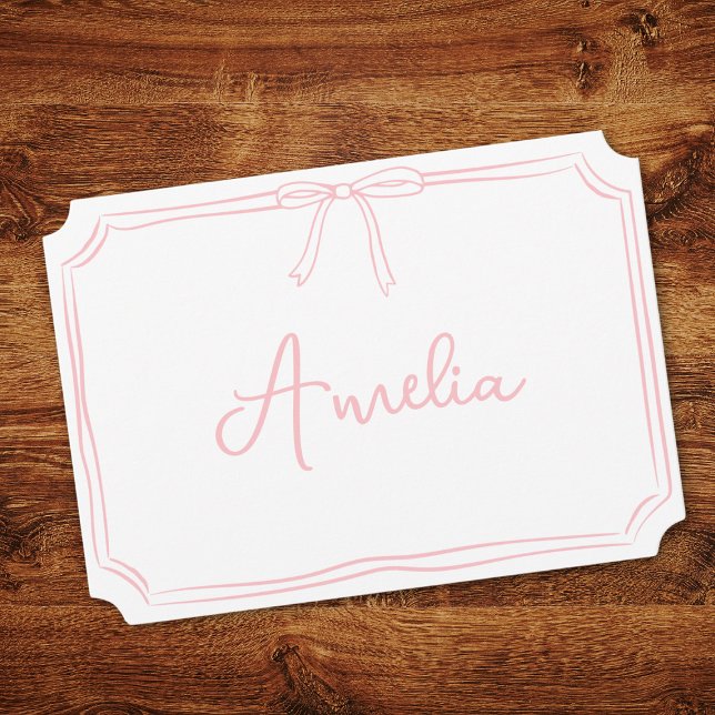 Tarjeta con nombre escrito a mano con lazo rosa es (Subido por el creador)